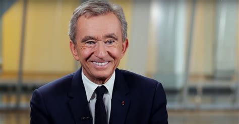 vermogen eigenaar louis vuitton|Bernard Arnault (LVMH) rijkste man ter .